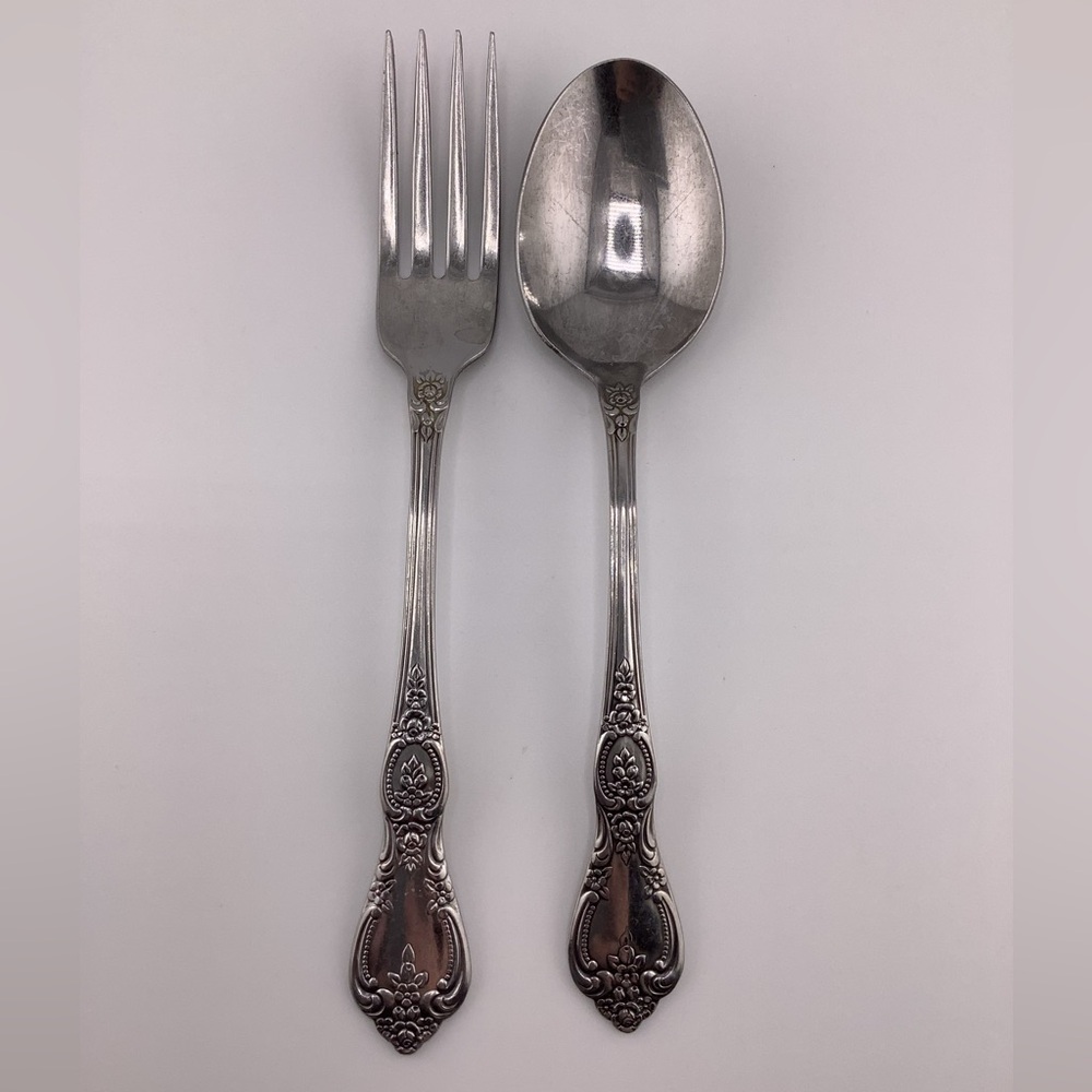 Oneida “St. Ives” Flatware Dinner Fork and Soup Spoon